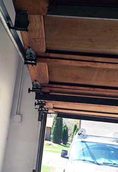 Garage Door Off Track Service Bonsall